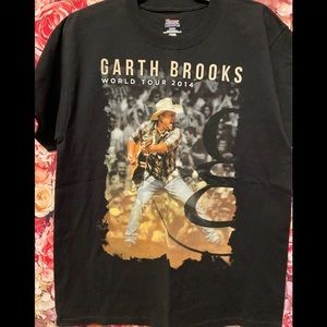 2/$16 Garth Brooks Tour T-shirt size Medium